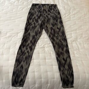 Varley Gray Patterned Leggings